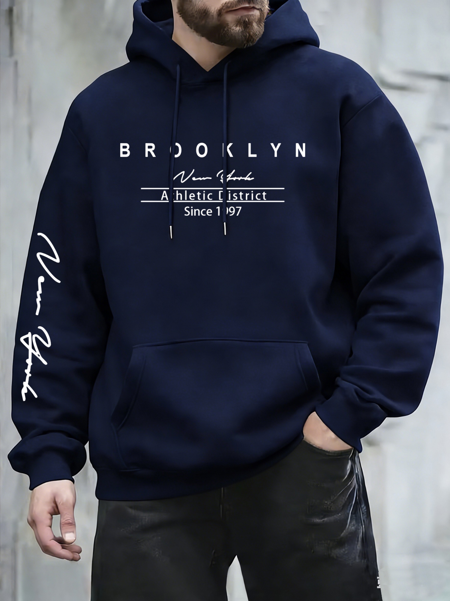 Urban fashion men's hoodie on  - đánh giá và giá Street Fashion In New York